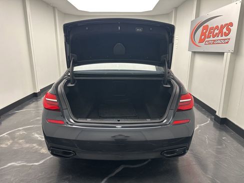 Used 2019 BMW 740i xDrive w/ M Sport Package AWD/4WD image 27