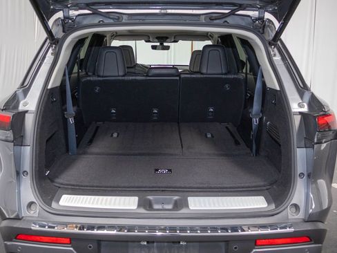 Used 2023 INFINITI QX60 Luxe w/ Cargo Package AWD/4WD image 13