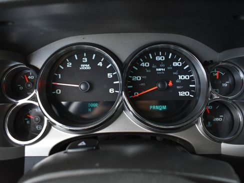 Used 2013 Chevrolet Silverado 1500 LT RWD image 17