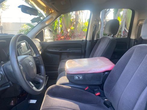 Used 2005 Dodge Ram 1500 Truck SLT image 46