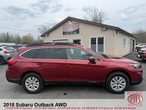 Used 2018 Subaru Outback 2.5i Premium AWD/4WD image 4