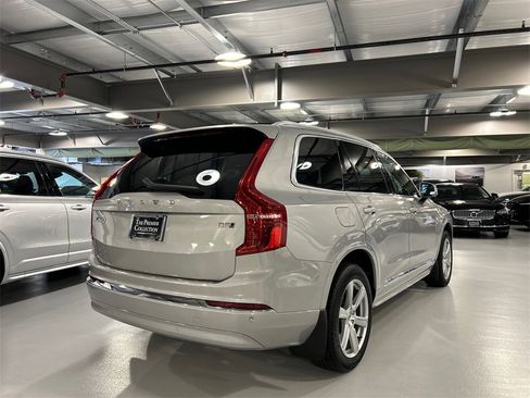 Used 2024 Volvo XC90 B5 Core w/ Protection Package Premier image 2