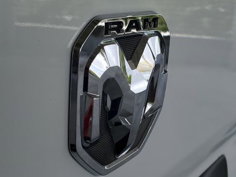 Used 2025 RAM ProMaster 2500 w/ Convenience Group FWD image 6