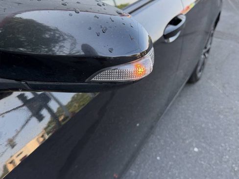 Used 2015 Toyota Corolla S FWD image 29