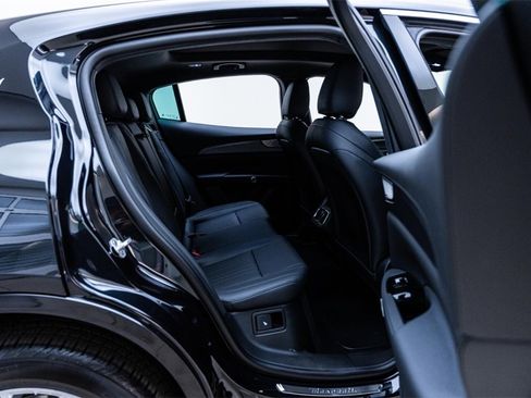 New 2024 Maserati Grecale GT image 27