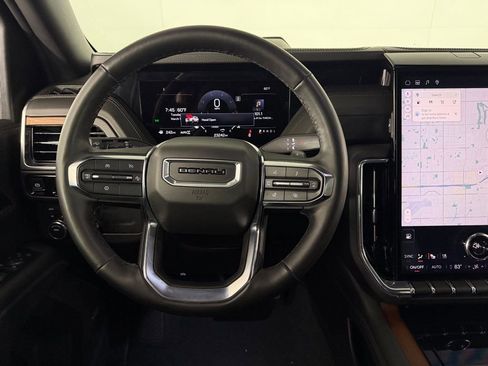 Used 2025 GMC Yukon Denali image 14