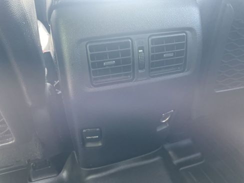 Used 2015 Toyota 4Runner Limited AWD/4WD image 18