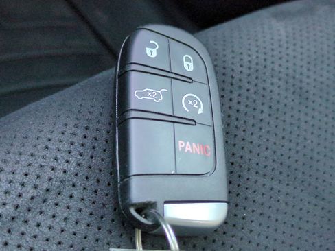 Used 2021 Dodge Durango GT image 30