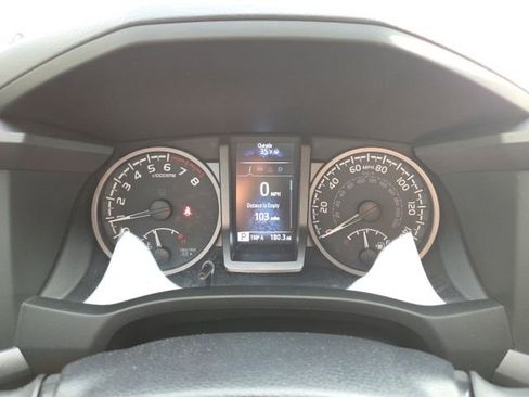 Used 2023 Toyota Tacoma TRD Off-Road image 13