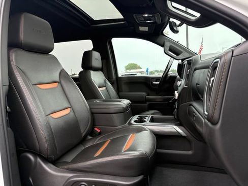 Used 2020 GMC Sierra 1500 AT4 w/ AT4 Premium Package AWD/4WD image 12