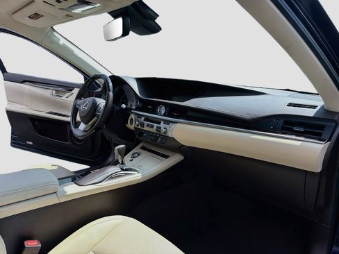 Used 2018 Lexus ES 350 w/ Navigation System Package FWD image 11