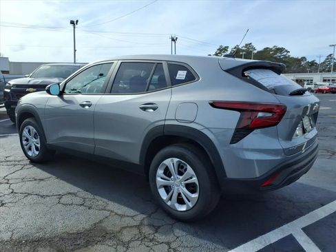 New 2026 Chevrolet Trax LS w/ Driver Confidence Package image 5