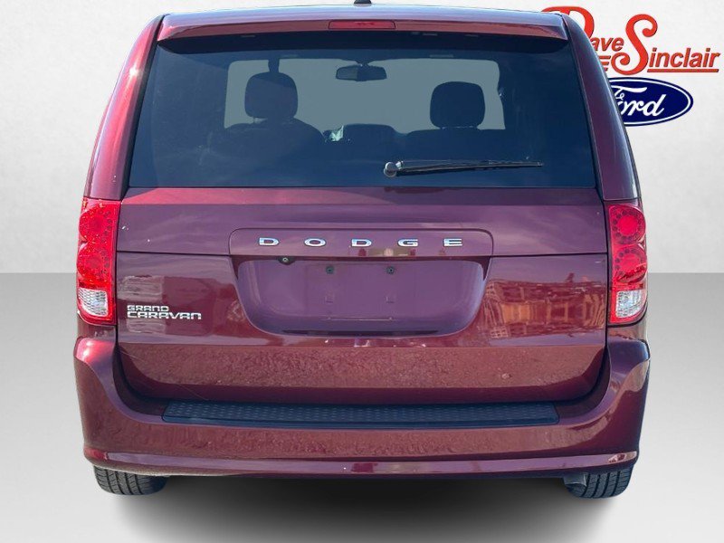 Used 2017 Dodge Grand Caravan SE FWD image 8