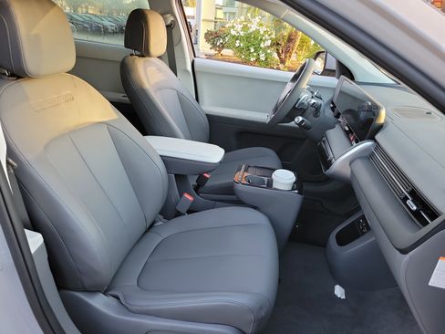 Certified 2025 Hyundai Ioniq 5 SEL image 22