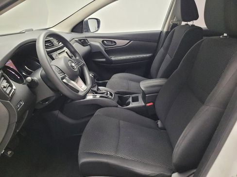 Used 2021 Nissan Rogue Sport S image 17