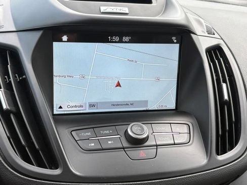 Used 2017 Ford Escape SE w/ SE Leather Comfort Package AWD/4WD image 15