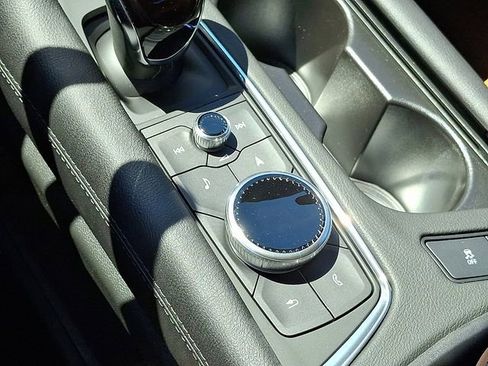 New 2025 Cadillac XT5 Premium Luxury image 11