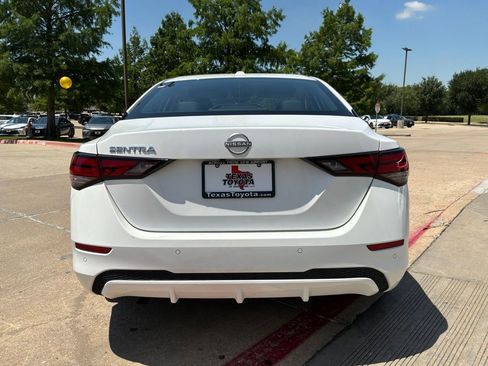 Used 2025 Nissan Sentra SV FWD image 7