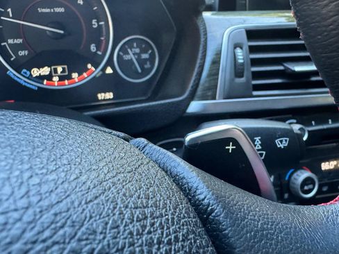 Used 2017 BMW 328d xDrive Sedan AWD/4WD image 38