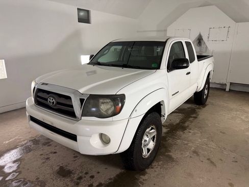 Used 2009 Toyota Tacoma 4x4 Access Cab V6 image 1
