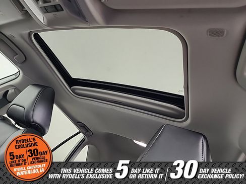 Used 2025 Toyota RAV4 XLE Premium image 17