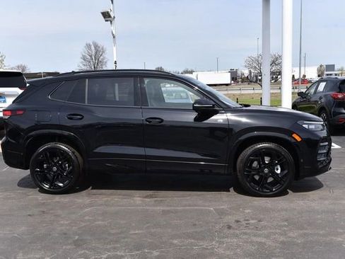 New 2026 Volkswagen Tiguan SE R-Line image 5