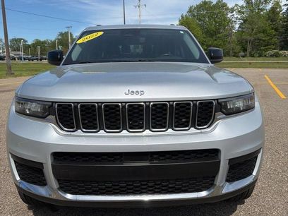 Used 2022 Jeep Grand Cherokee L Laredo w/ Luxury Tech Group I