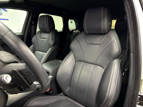 Used 2017 Land Rover Range Rover Evoque Autobiography image 11