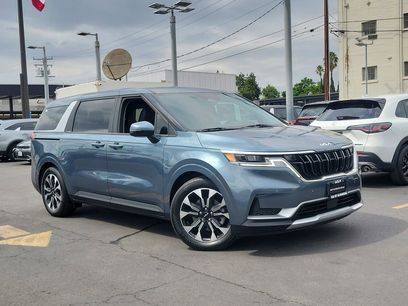 Certified 2024 Kia Carnival EX