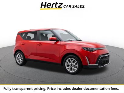 Used 2025 Kia Soul LX w/ LX Technology Package