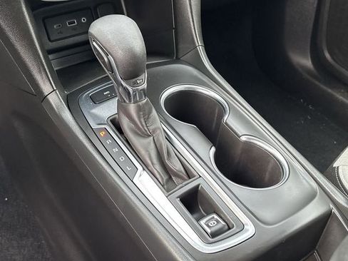 Used 2024 Chevrolet Equinox LS w/ LS Convenience Package image 19