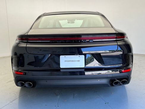 Used 2026 Porsche Panamera RWD image 21