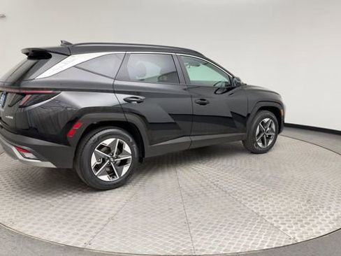 Certified 2025 Hyundai Tucson SEL AWD/4WD image 2