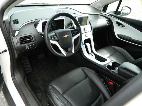 Used 2012 Chevrolet Volt Premium w/ Premium Trim Package image 11
