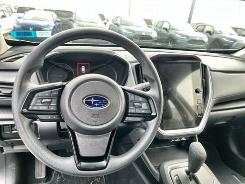 Used 2025 Subaru Crosstrek 2.0i Premium image 13