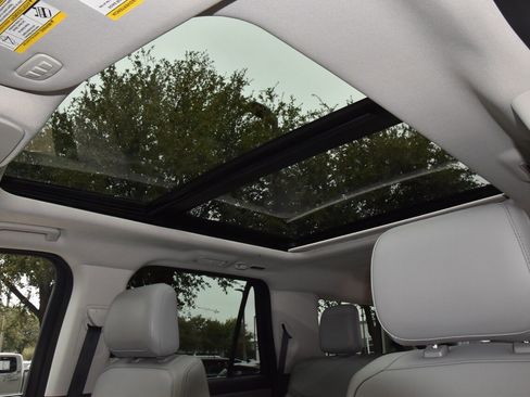 Certified 2025 Ford Expedition Active image 33