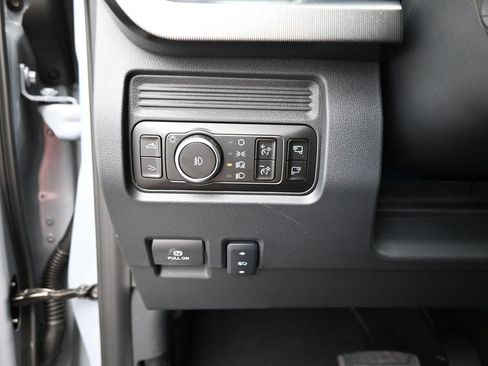 New 2026 Ford F450 Platinum w/ FX4 Off-Road Package image 13