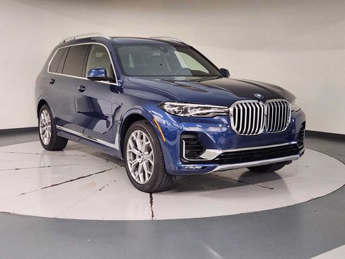 Used 2022 BMW X7 xDrive40i w/ Premium Package AWD/4WD image 7