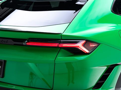 Used 2023 Lamborghini Urus Performante image 32