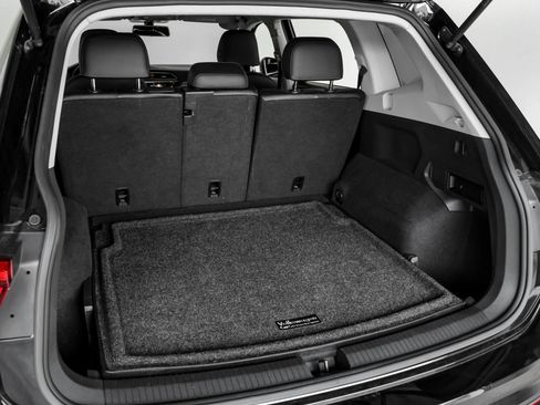Used 2019 Volkswagen Tiguan SE AWD/4WD image 47