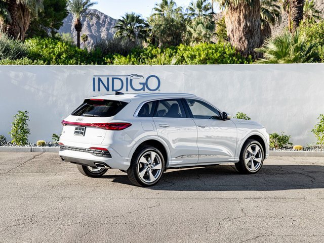 Used 2025 Audi Q5 Premium Plus AWD/4WD image 6