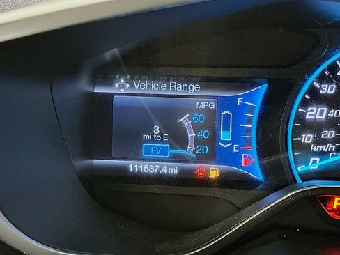 Used 2014 Ford C-MAX SE w/ Equipment Group 203A FWD image 18