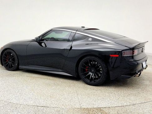 Used 2023 Nissan Z w/ Floor Mat Package (L93) image 7