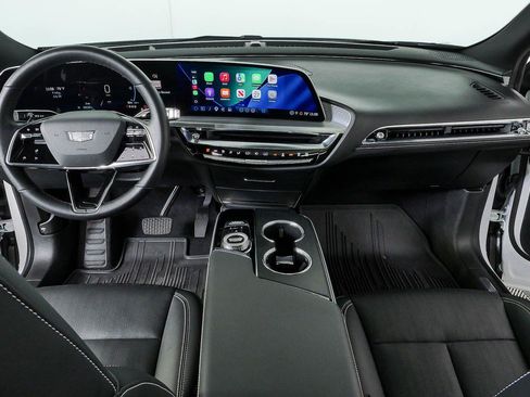 Used 2024 Cadillac Lyriq Sport AWD/4WD image 17