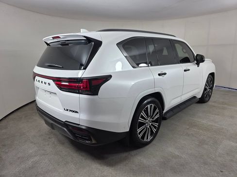 Used 2025 Lexus LX 700h Luxury w/ Appearance Package AWD/4WD image 4