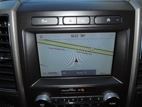 Used 2021 Ford Expedition XLT image 21