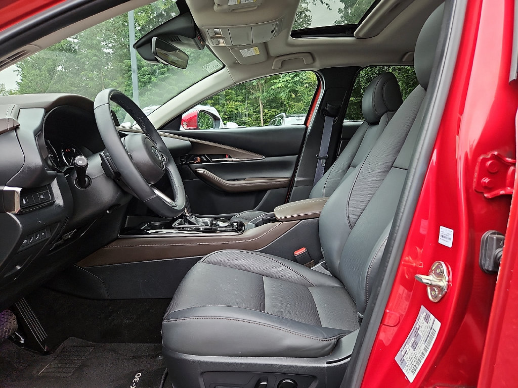 Used 2023 MAZDA CX-30 AWD 2.5 S w/ Premium Package image 14