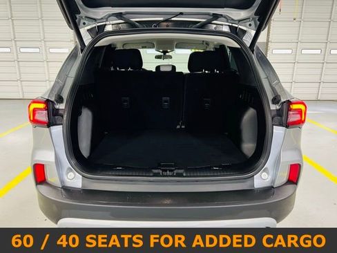 Used 2023 Ford Escape Active image 9