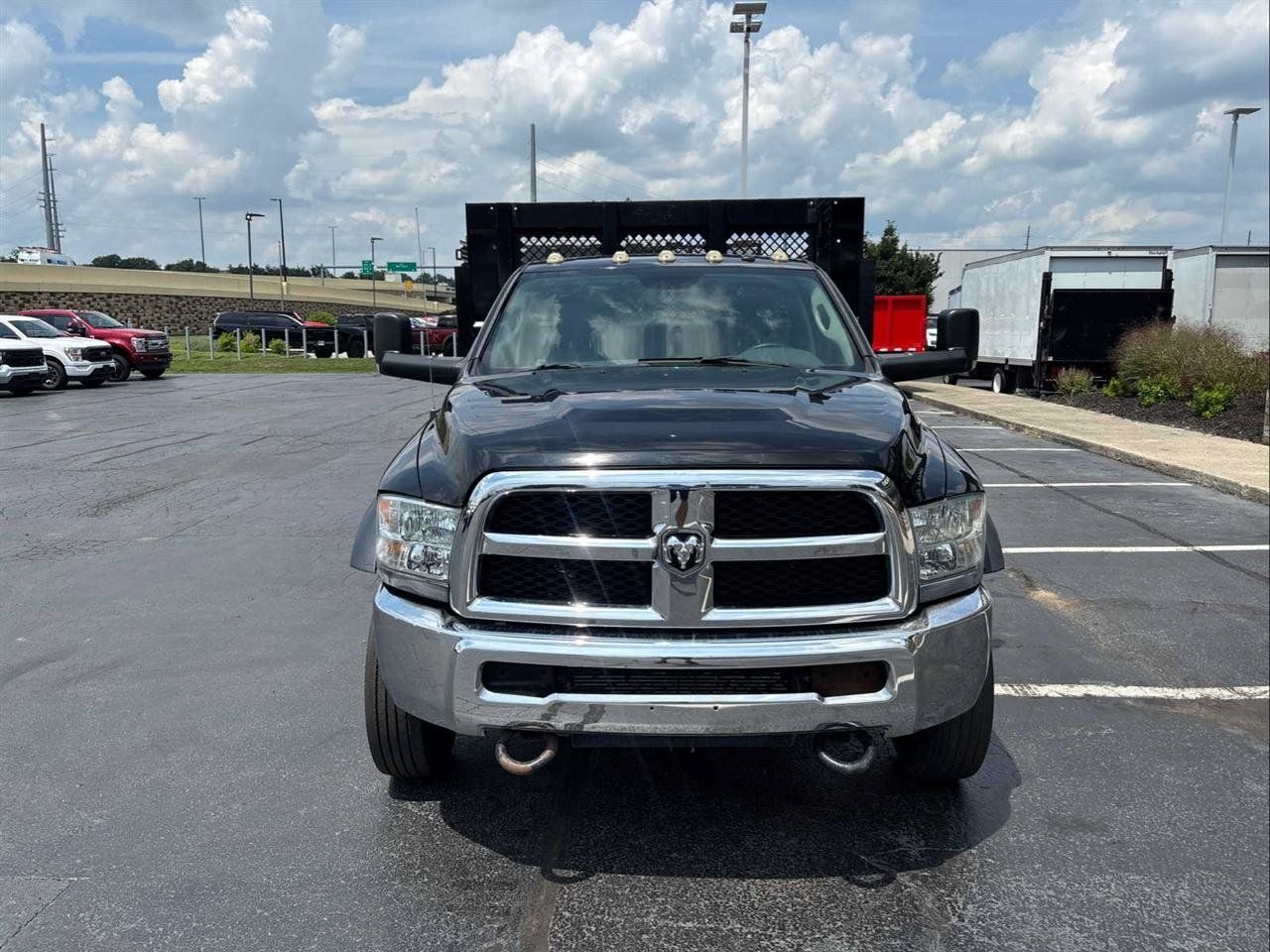 Used 2014 RAM 5500 Tradesman w/ Power & Remote Entry Group RWD image 3