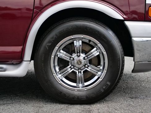 Used 2014 Chevrolet Express 1500 RWD image 49